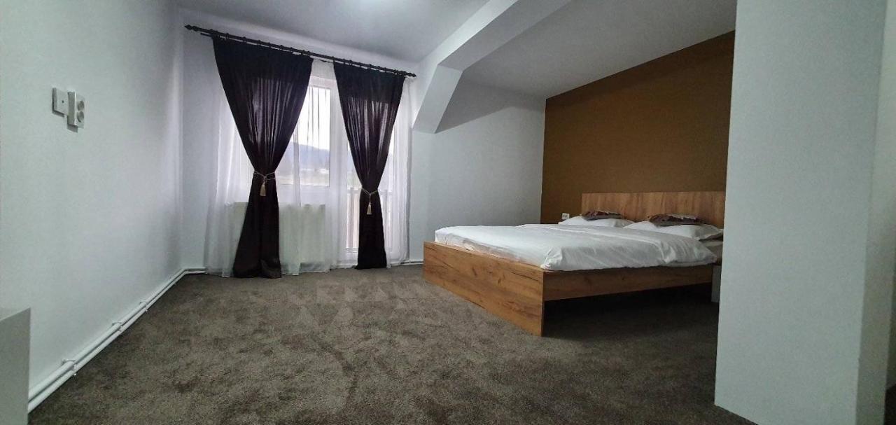 Pensiunea Casa Maia Neagra Sarului Bagian luar foto
